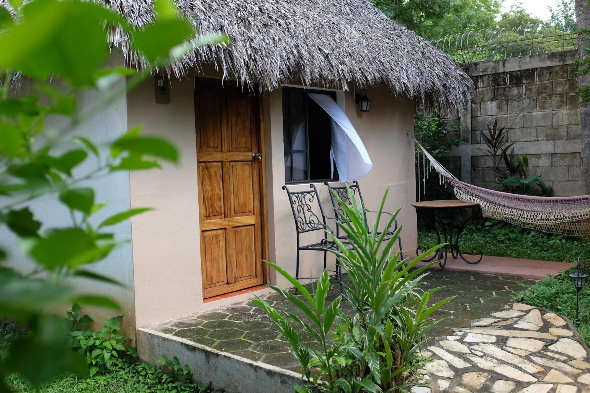 Hotel Mariposa León 외부 사진