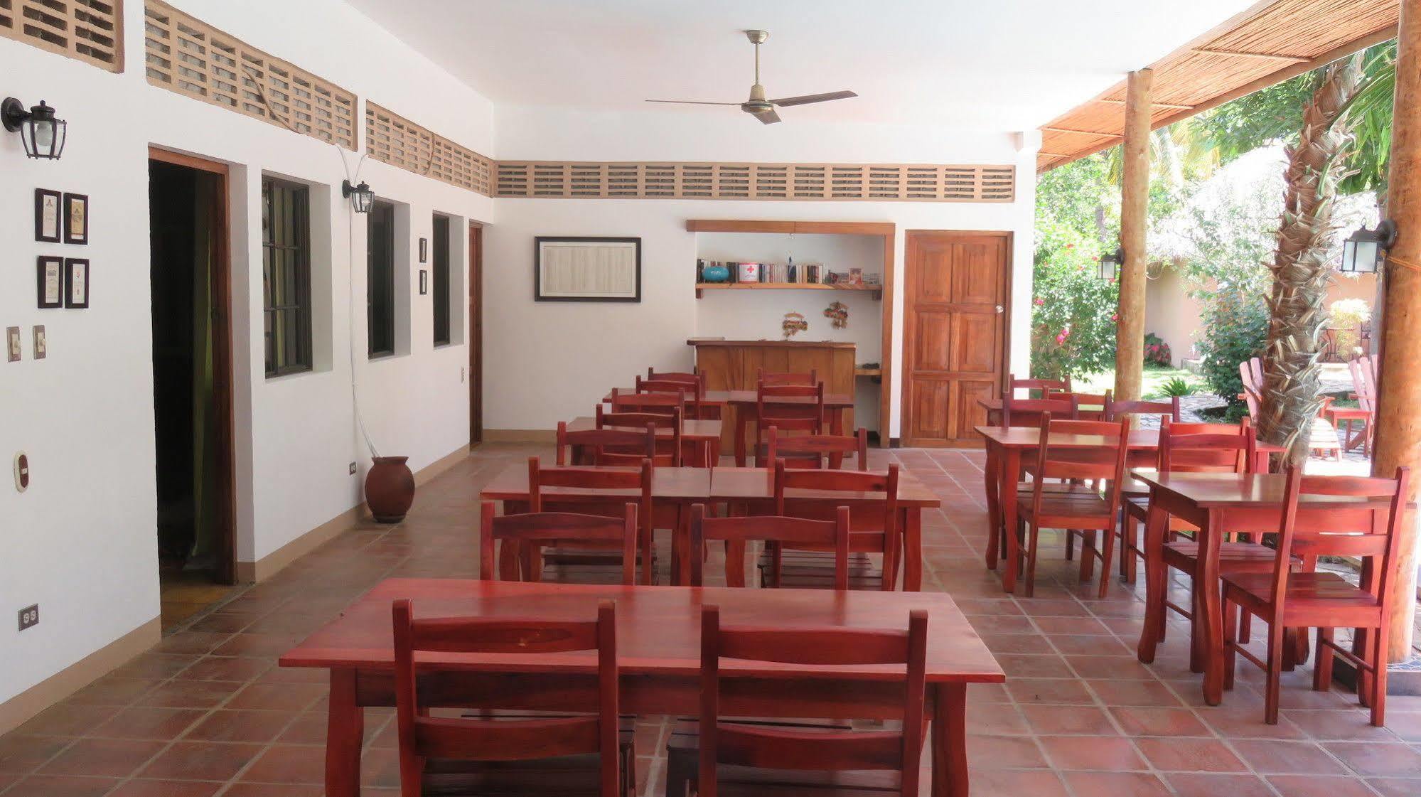 Hotel Mariposa León 외부 사진
